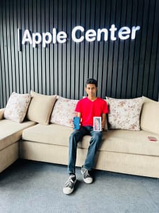 apple center kiribathgoda customer 2