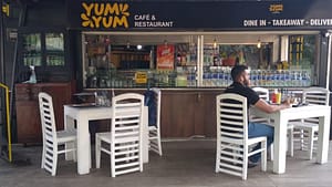 Yum Yum Cafe Restaurant Kandy outdoor